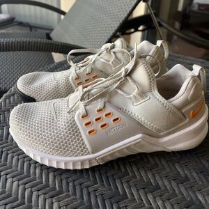 Nike Free Metcon 2 ‘Light Bone Orange Peel’